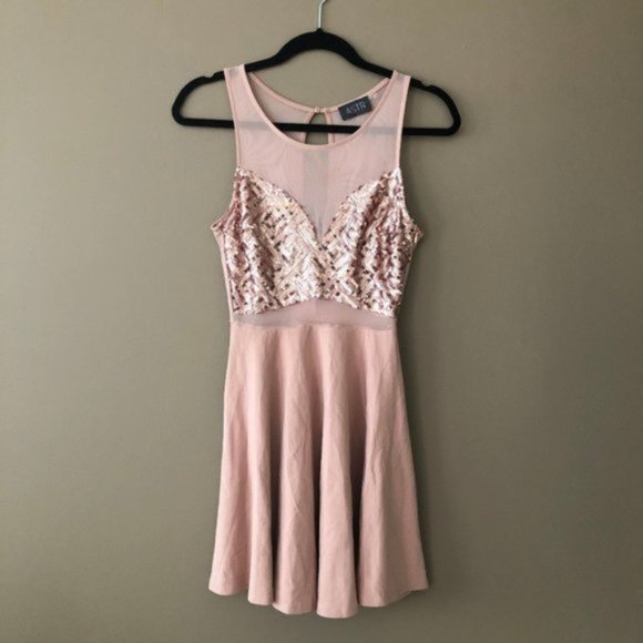 ASTR The Label Sequin Mesh Keyhole Sleeveless Mini Skater Dress Blush Pink S - Picture 1 of 6